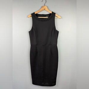 Le Chateau Medium Sleeveless Midi Dress